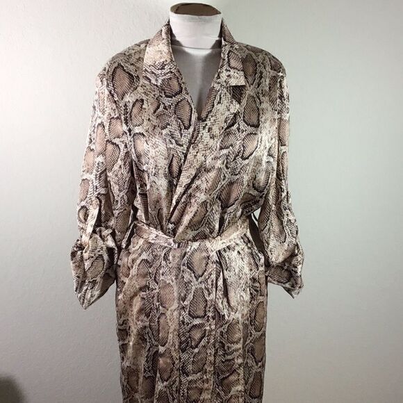 Eye Candy Robe Snakeskin Gown Collar Tab Sleeves Belted Midi V-Neck Size M - Picture 1 of 11